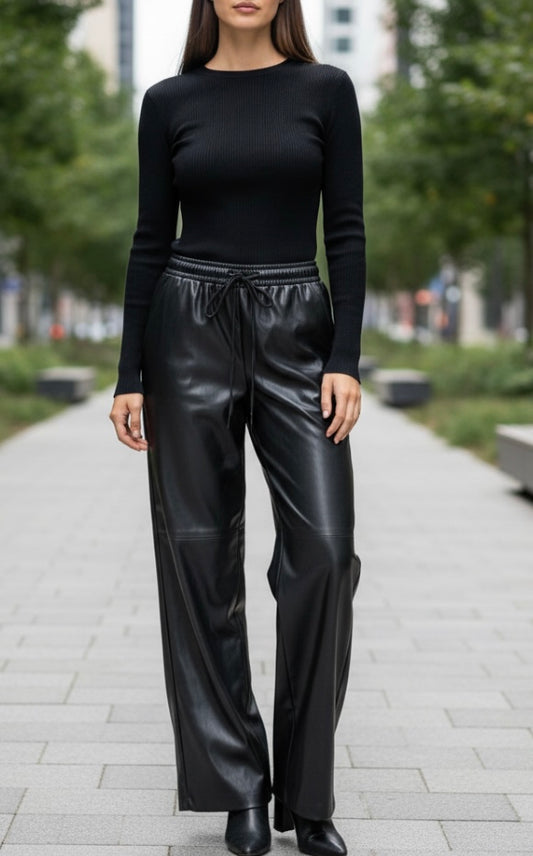 Pantalón efecto cuero